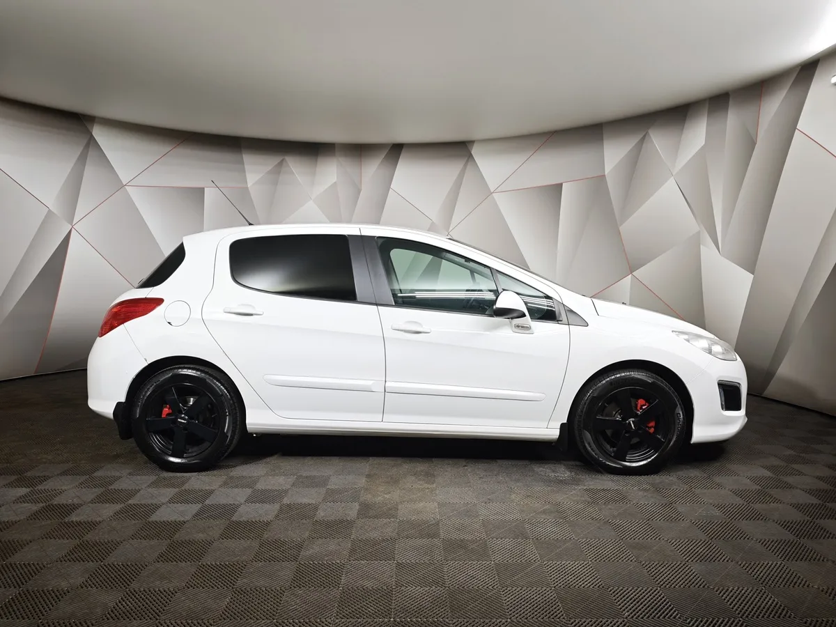 Peugeot 308 1.6 VTi AT (120 л.с.) Белый в АВИЛОН. Слайд №6