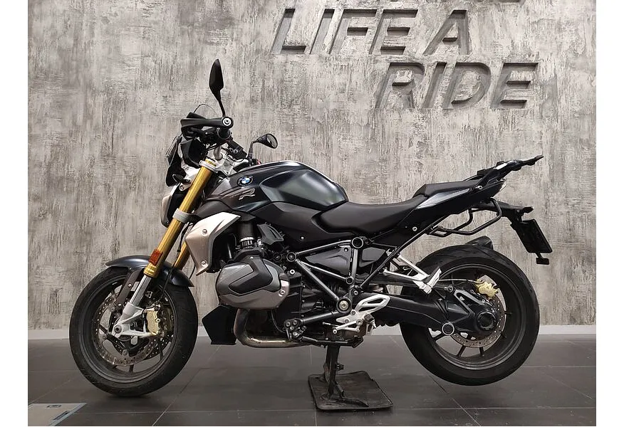 BMW Motorrad R 1250 R R 1250 R 1254 см³ (136) 1254 Черный в АВИЛОН. Слайд №3