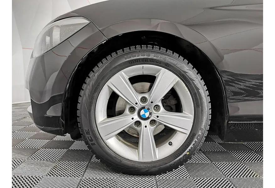 BMW 1 серия 116i AT (136 л.с.) Черный в АВИЛОН. Слайд №7 BMW 1 серия 116i AT (136 л.с.) Черный в АВИЛОН. Слайд №7