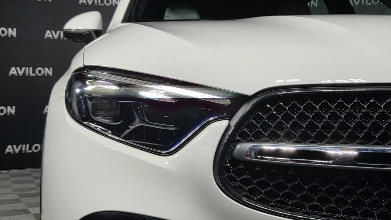 Mercedes-Benz GLC 300 4MATIC 9G-TRONIC (258 л.с.) Белый в АВИЛОН. Слайд №13