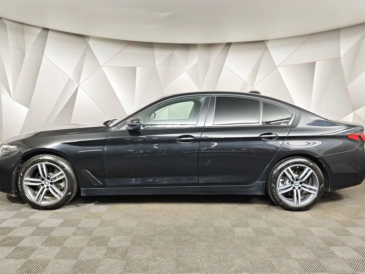 BMW 5 серия 520d xDrive Steptronic (190 л.с.) Синий в АВИЛОН. Слайд №5