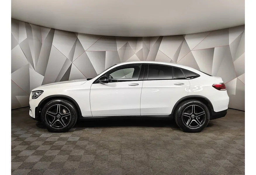 Mercedes-Benz GLC Купе 300 9G-TRONIC 4MATIC (249 л.с.) Sport Белый в АВИЛОН. Слайд №5