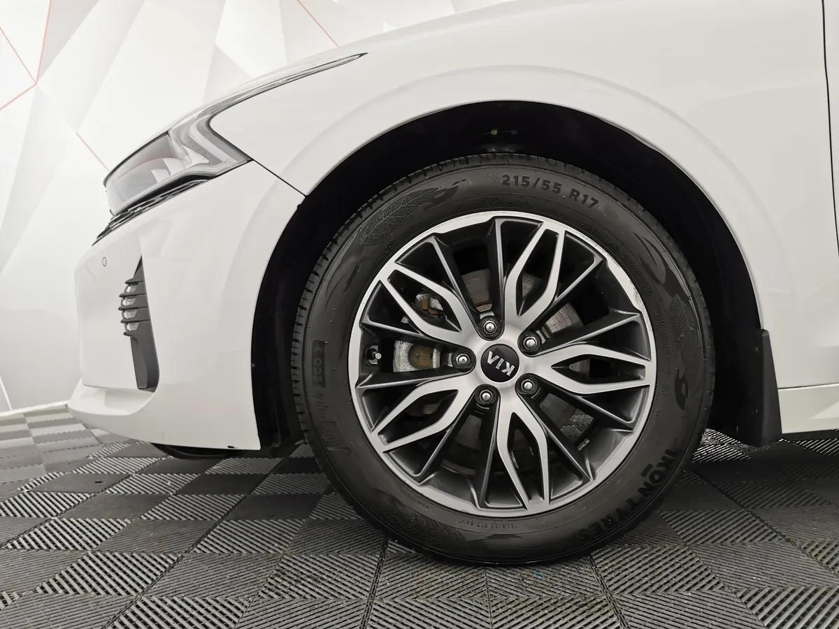 Kia K5 2.5 GDI AT 2WD (194 л.с.) Prestige Белый в АВИЛОН. Слайд №9