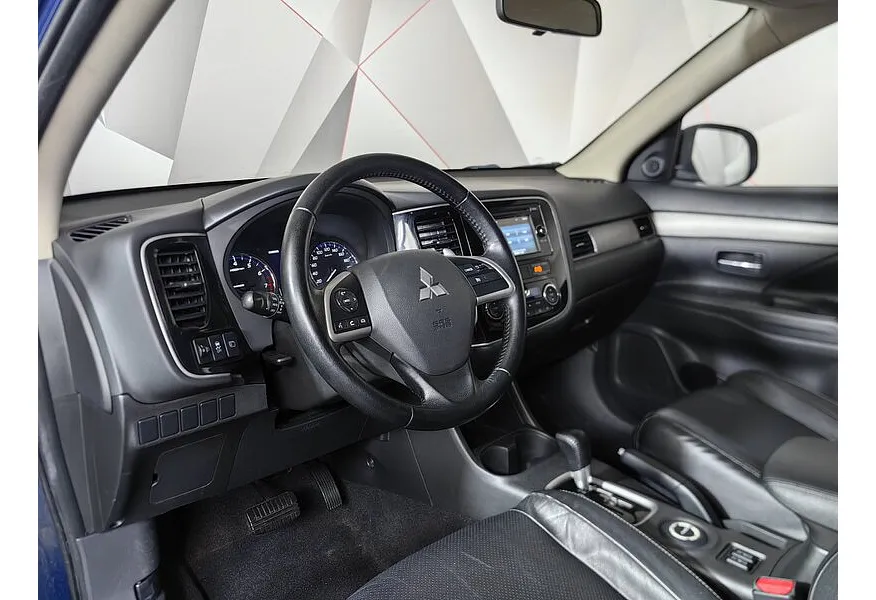 Mitsubishi Outlander 2.4 CVT 4WD (167 л.с.) Синий в АВИЛОН. Слайд №19
