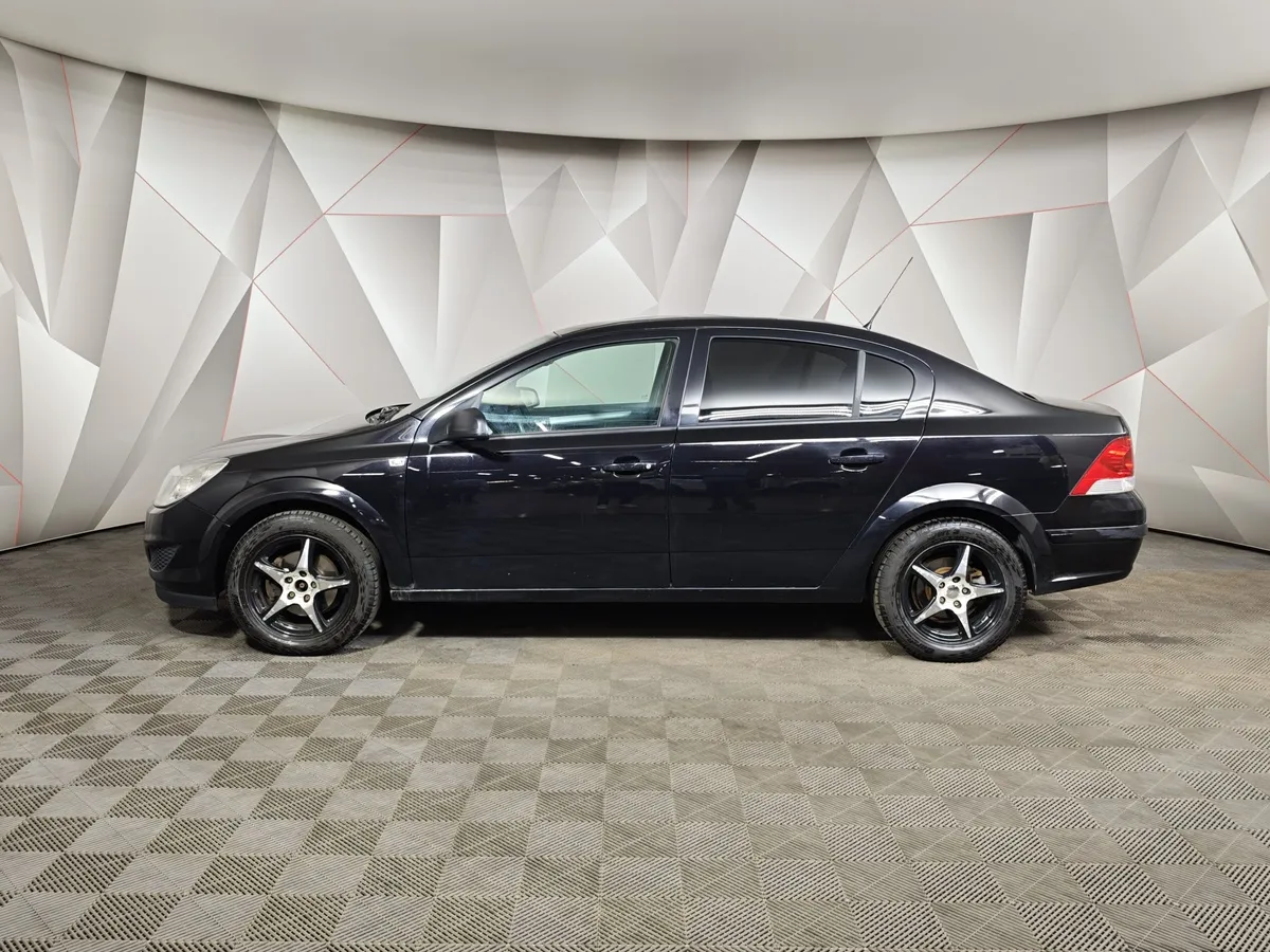 Opel Astra 1.6 Easytronic (115 л.с.) base Черный в АВИЛОН. Слайд №5
