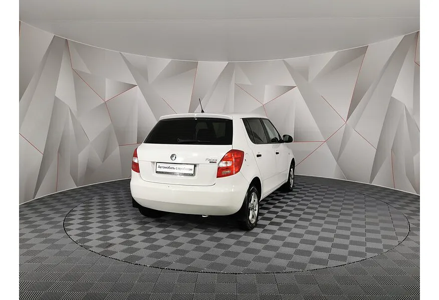 АВИЛОН - Skoda Fabia 1.2 MT (70 л.с.) Белый - slide 7