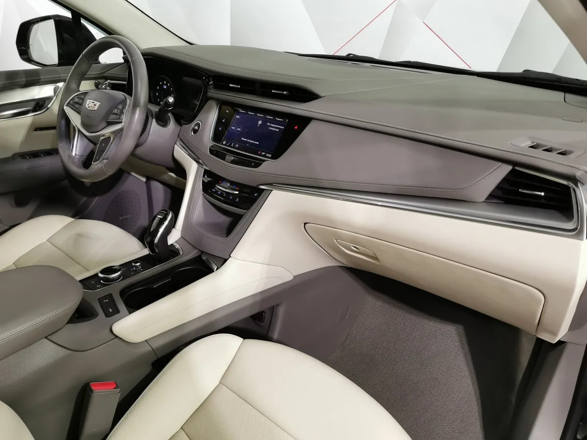 Cadillac XT5 2.0T АТ AWD (200 л.с.) Premium Luxury Черный в АВИЛОН. Слайд №12