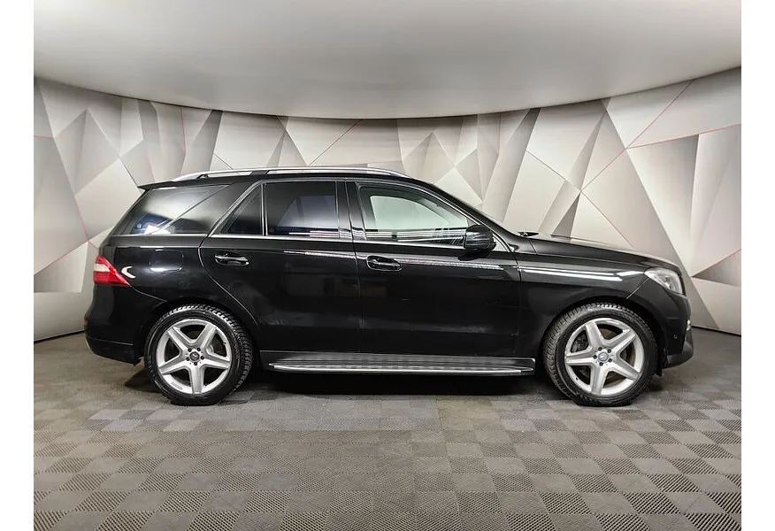 Mercedes-Benz M-Класс ML 400 7G-Tronic Plus 4Matic (333 л.с.) Черный в АВИЛОН. Слайд №6