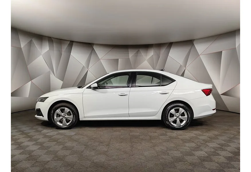 Skoda Octavia 1.6 AT FWD (110 л.с.) Style Plus Белый в АВИЛОН. Слайд №5