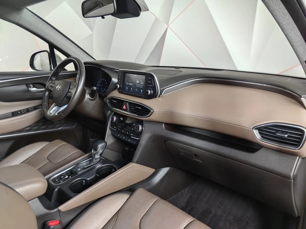 Hyundai Santa Fe 2.4 (188 л.с.) - 6AT Lifestyle + Smart Sense Белый в АВИЛОН. Слайд №13