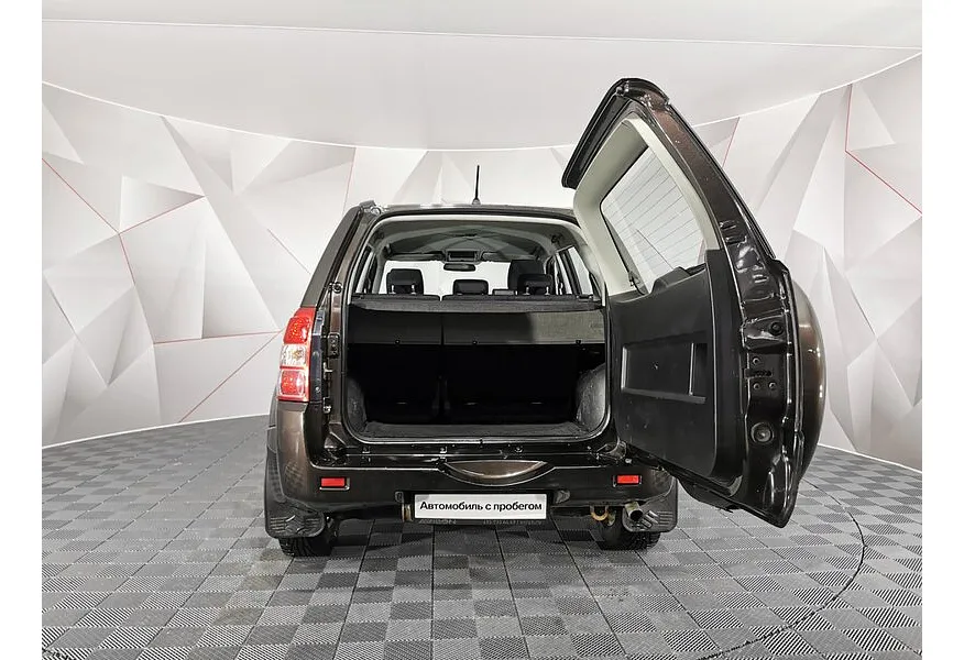 Suzuki Grand Vitara 2.0 AT AWD (140 л.с.) Коричневый в АВИЛОН. Слайд №11