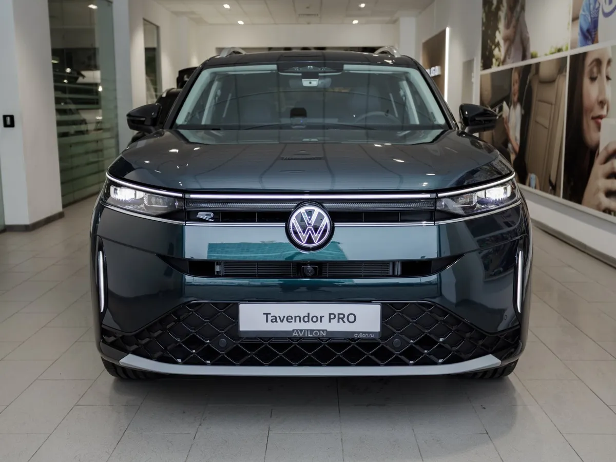Volkswagen Tavendor 2.0 DSG 4WD (272 л.с.) Р-Лайн Тоуринг Зеленый в АВИЛОН. Слайд №3