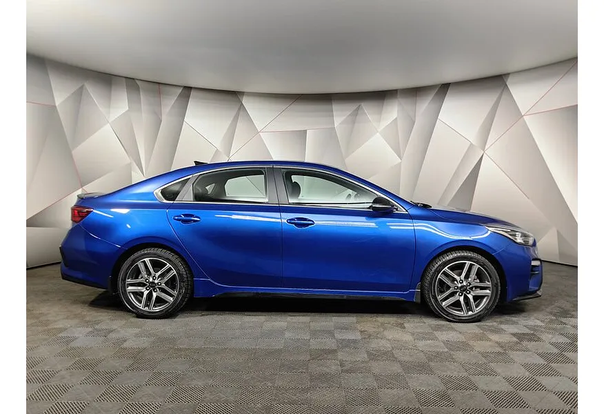Kia Cerato 2.0 MPI AT (150 л.с.) GT Line Синий в АВИЛОН. Слайд №6