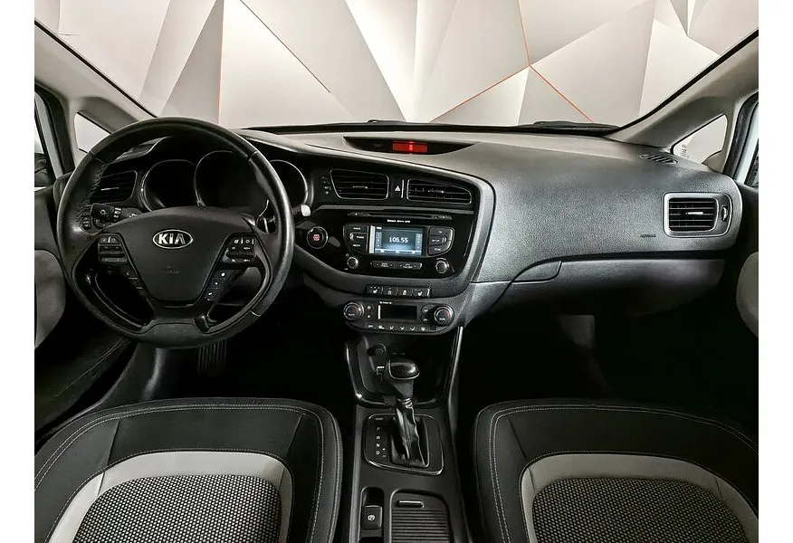 Kia Ceed 1.6 CRDi AT (115 л.с.) Белый в АВИЛОН. Слайд №14