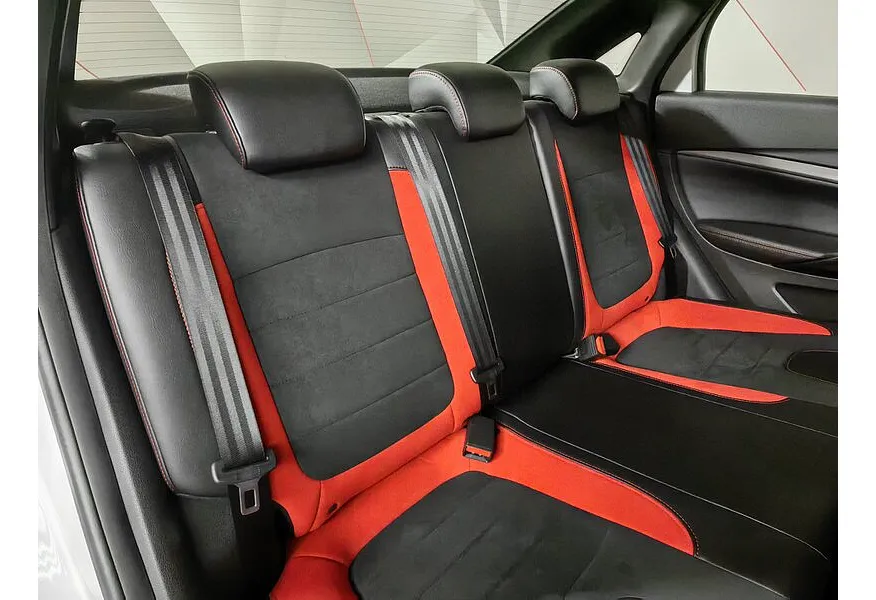 ВАЗ (Lada) Vesta 1.8 MT (145 л.с.) Белый в АВИЛОН. Слайд №17 ВАЗ (Lada) Vesta 1.8 MT (145 л.с.) Белый в АВИЛОН. Слайд №17