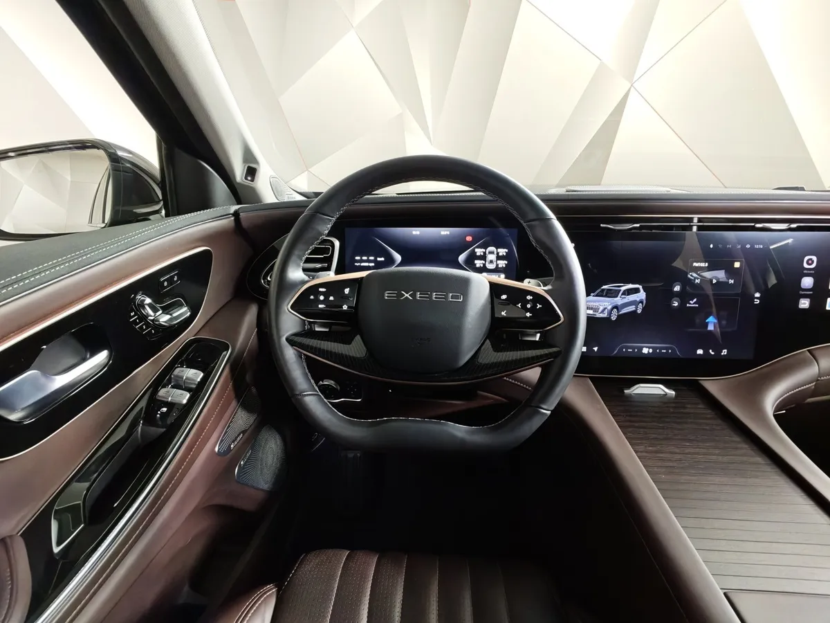 EXEED VX 2.0 AT AWD (249 л.с.) 7 мест President Черный в АВИЛОН. Слайд №20