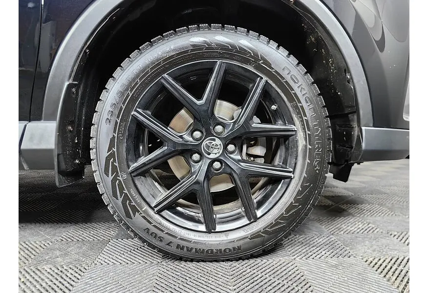 Toyota RAV4 2.0 CVT AWD (146 л.с.) Классик Черный в АВИЛОН. Слайд №9