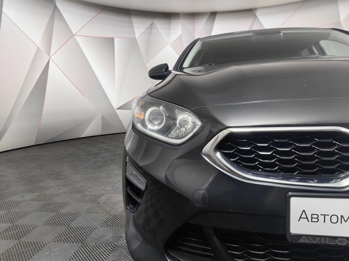 Kia Ceed 1.6 MPI MT (130 л.с.) Comfort Черный в АВИЛОН. Слайд №10