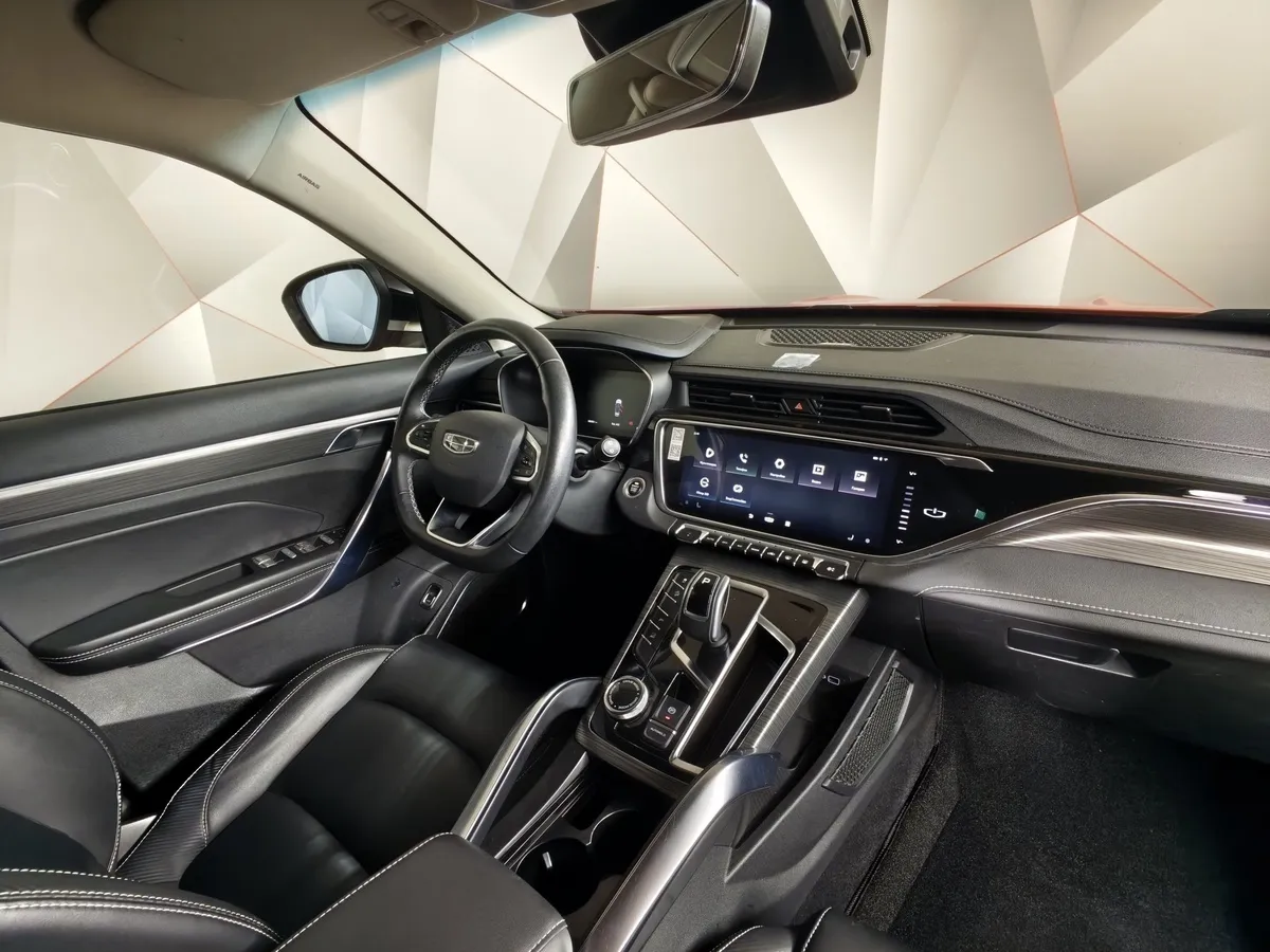 Geely Atlas Pro 1.5T 7DCT AWD (177 л.с.) Flagship Красный в АВИЛОН. Слайд №13