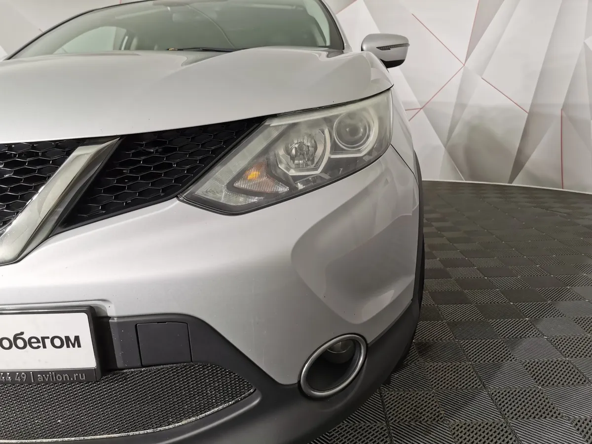 Nissan Qashqai 2.0 CVT (144 л.с.) Серебристый в АВИЛОН. Слайд №10