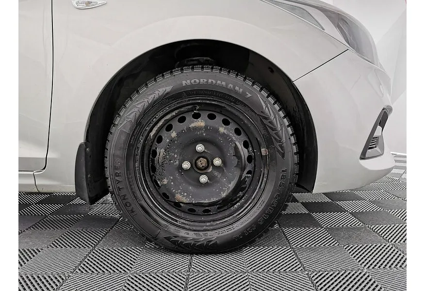 Hyundai Solaris 1.6 AT (123 л.с.) Active Plus Бежевый в АВИЛОН. Слайд №9