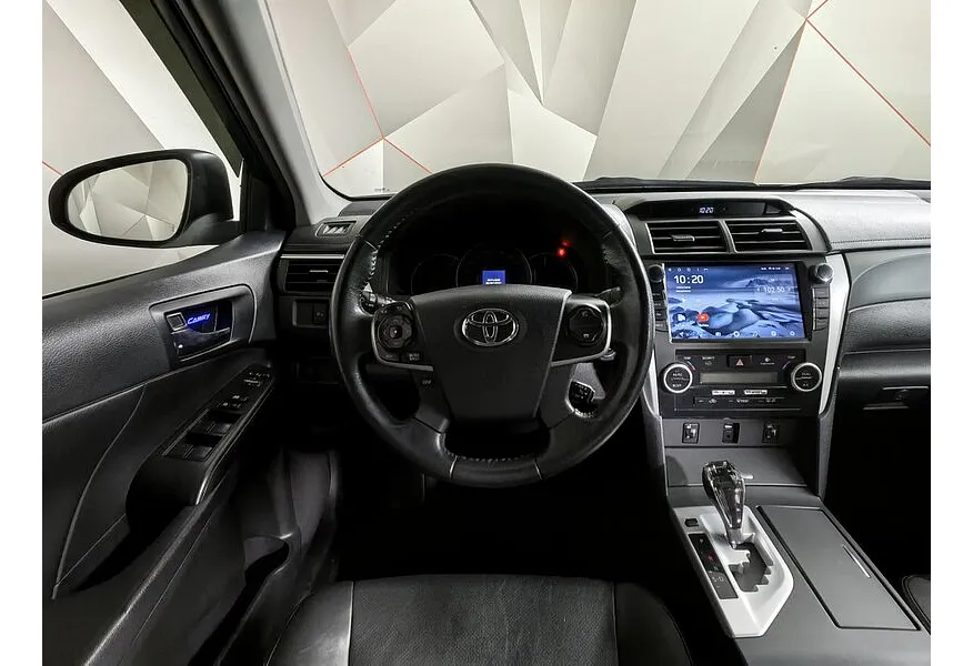 Toyota Camry 3.5 AT (249 л.с.) Белый в АВИЛОН. Слайд №20