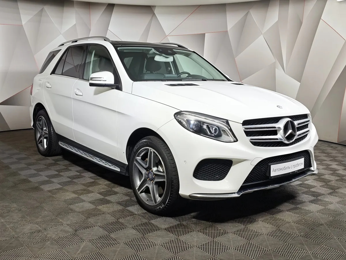 Mercedes-Benz GLE 400 4MATIC 9G-TRONIC (333 л.с.) Особая серия Белый в АВИЛОН. Слайд №3