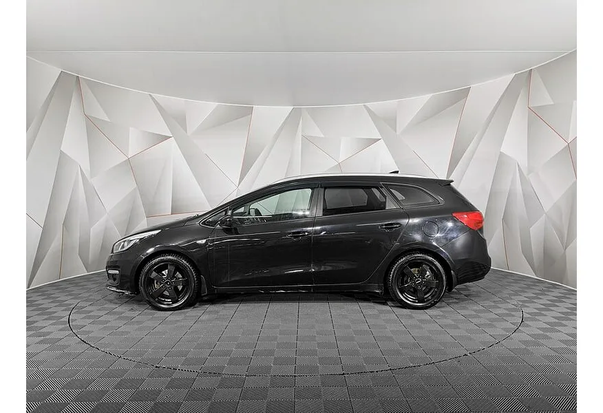Kia Ceed 1.6 AT (129 л.с.) Luxe Черный в АВИЛОН. Слайд №5
