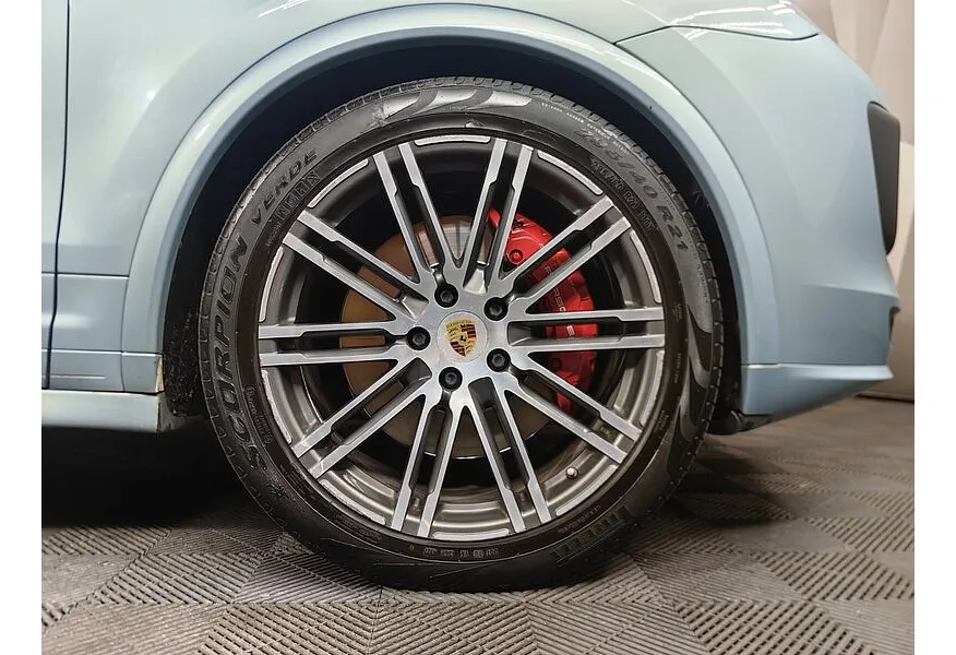 Porsche Cayenne GTS 3.6 Tiptronic S AWD (440 л.с.) Голубой в АВИЛОН. Слайд №9