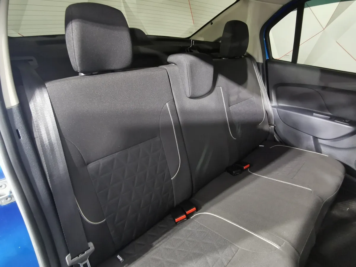 Renault Logan 1.6 AT FWD (102 л.с.) Синий в АВИЛОН. Слайд №16