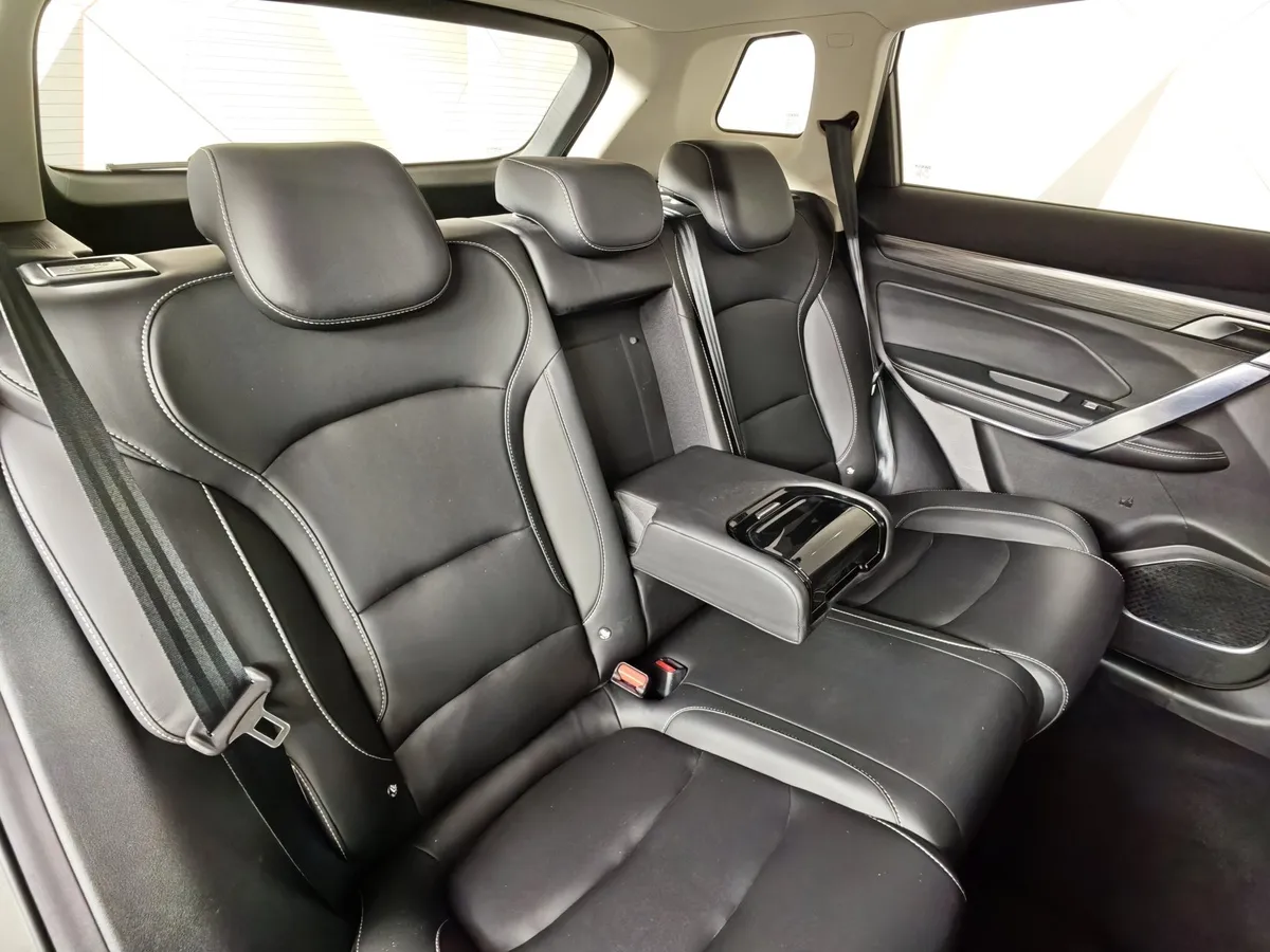 Geely Atlas Pro 1.5T 7DCT AWD (177 л.с.) Flagship Серый в АВИЛОН. Слайд №16