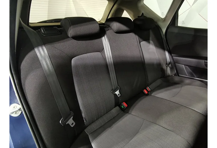 Kia Ceed 1.6 MT (122 л.с.) Синий в АВИЛОН. Слайд №16