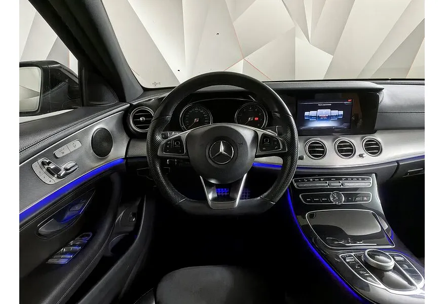 Mercedes-Benz E-Класс E 200 4MATIC 9G-TRONIC (184 л.с.) Sport Черный в АВИЛОН. Слайд №10