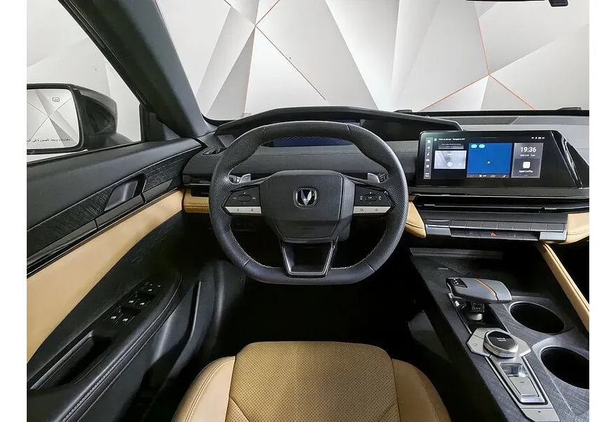 Changan UNI-V 1.5 AMT (181 л.с.) LX Черный в АВИЛОН. Слайд №19