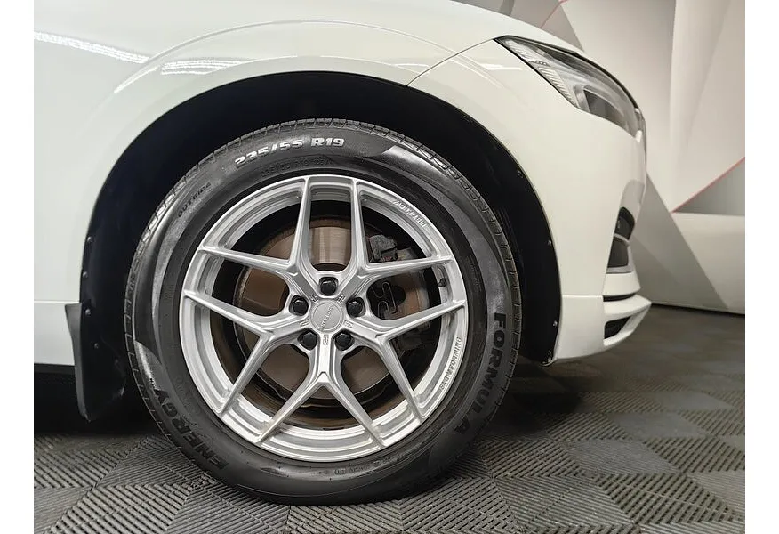 АВИЛОН - Volvo XC60 2.4 D4 Geartronic AWD (190 л.с.) Белый - slide 18
