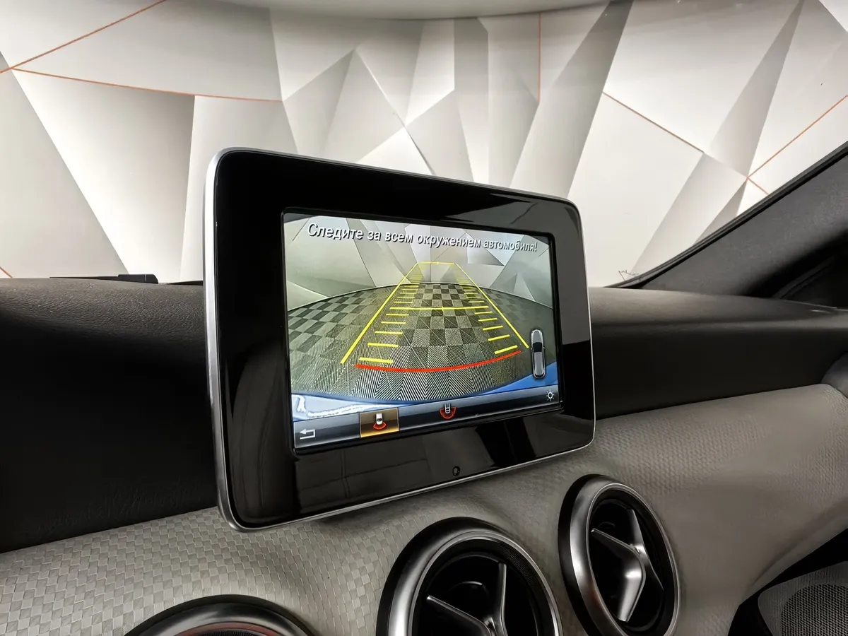 Mercedes-Benz A-Класс 180 7G-DCT (122 л.с.) Голубой в АВИЛОН. Слайд №20