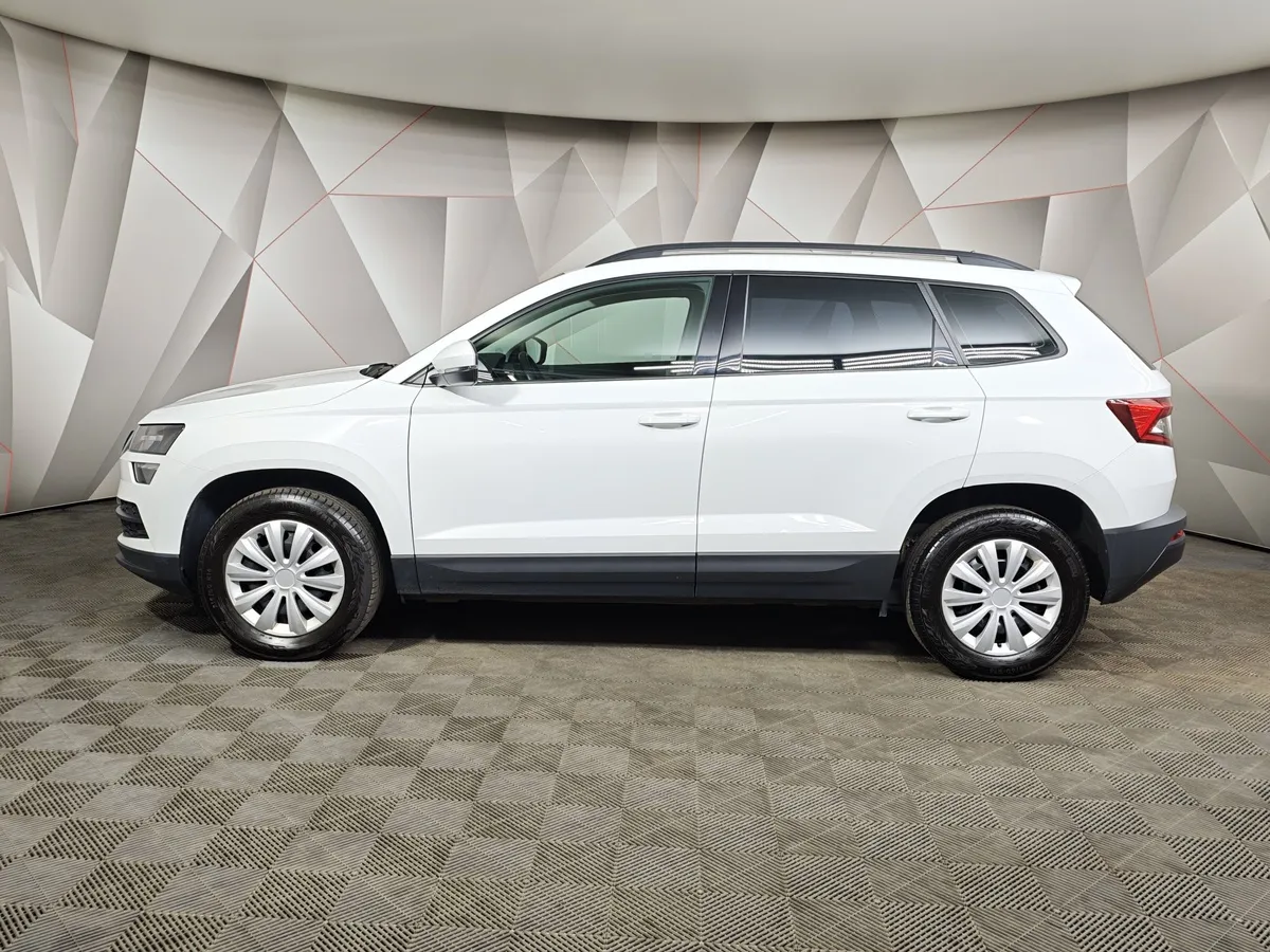 Skoda Karoq 1.4 AT FWD (150 л.с.) Ambition Белый в АВИЛОН. Слайд №5