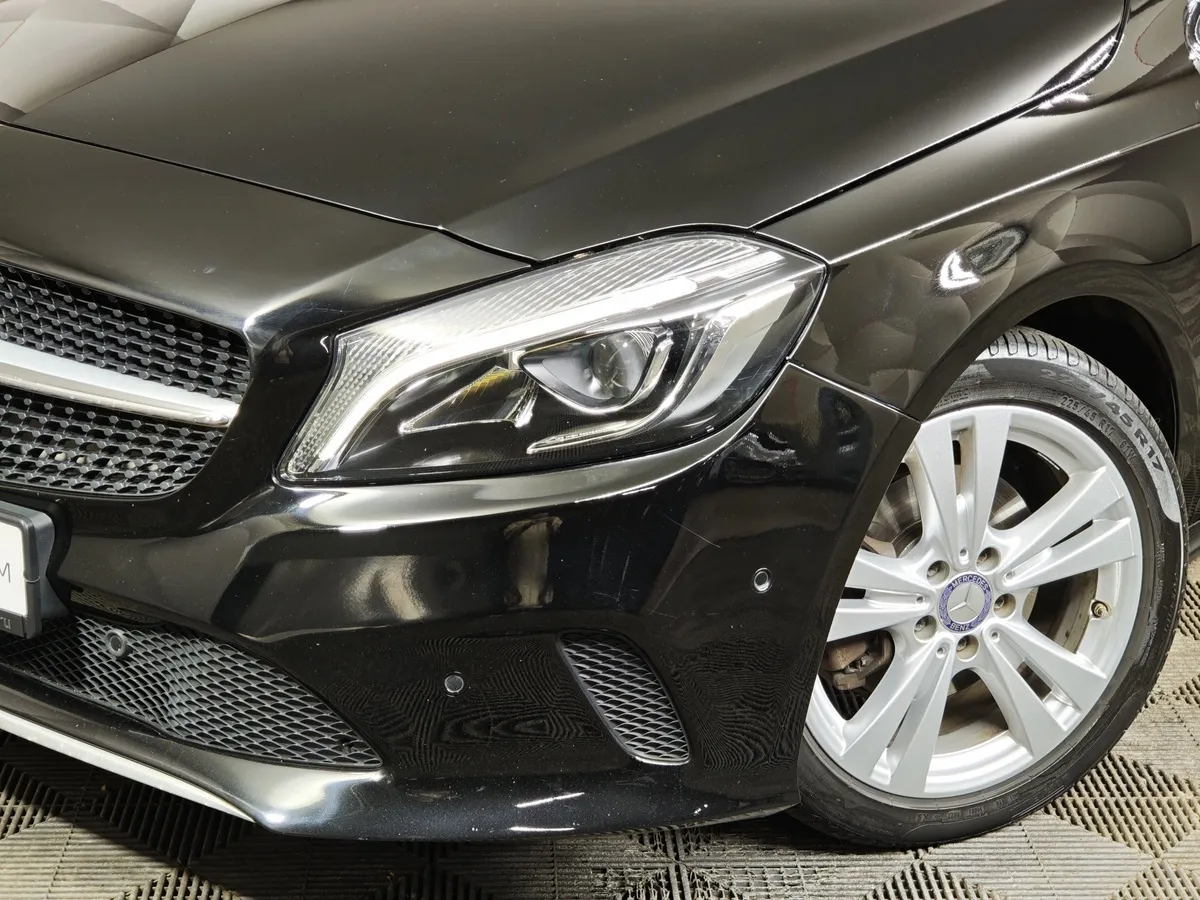 Mercedes-Benz A-Класс A 180 7G-DCT (122 л.с.) Особая серия Черный в АВИЛОН. Слайд №10