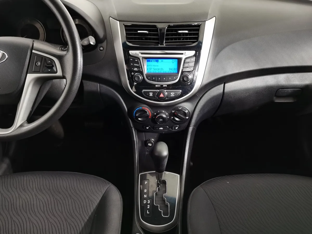 Hyundai Solaris 1.6 AT (123 л.с.) Comfort Серый в АВИЛОН. Слайд №14