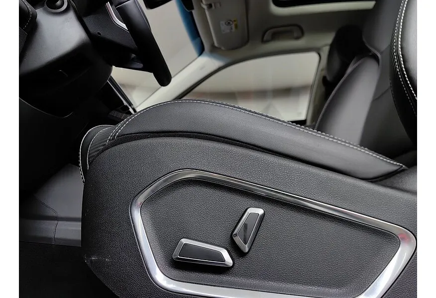 Geely Atlas Pro 1.5T 7DCT AWD (177 л.с.) Flagship Белый в АВИЛОН. Слайд №20