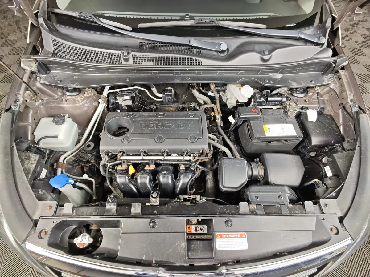 Kia Sportage 2.0 AT (150 л.с.) Коричневый в АВИЛОН. Слайд №11