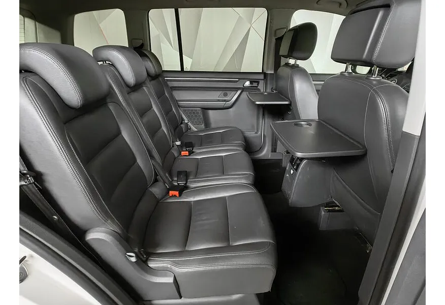 Volkswagen Touran 1.4 TSI DSG (140 л.с.) Highline Белый в АВИЛОН. Слайд №16