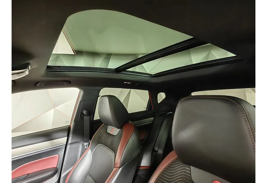 Geely Coolray 1.5T 7DCT 2WD (150 л.с.) Flagship Sport Красный в АВИЛОН. Слайд №22