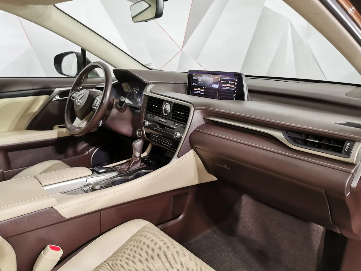 Lexus RX 350 AT AWD (300 л.с.) Executive Коричневый в АВИЛОН. Слайд №13