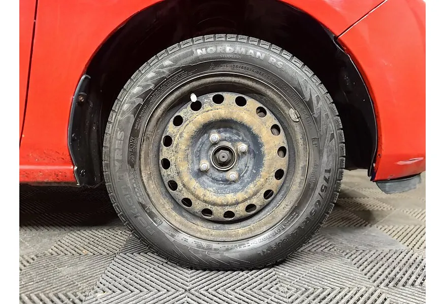 LIVE. Слайд №16