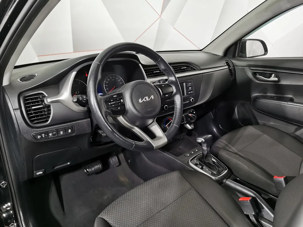 Kia Rio X 1.6 AT (123 л.с.) Luxe Черный в АВИЛОН. Слайд №18