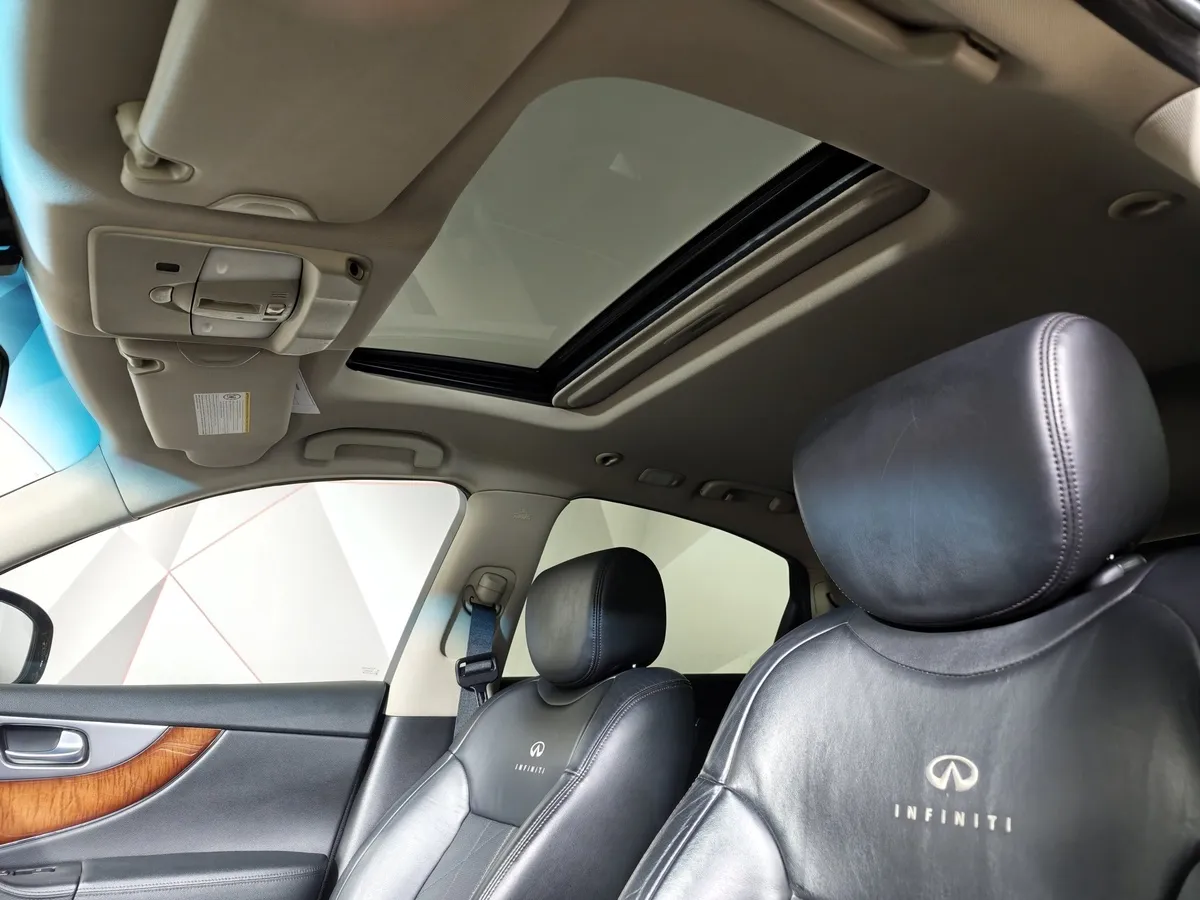 Infiniti FX-Series FX30 D AT AWD (238 л.с.) Черный в АВИЛОН. Слайд №23