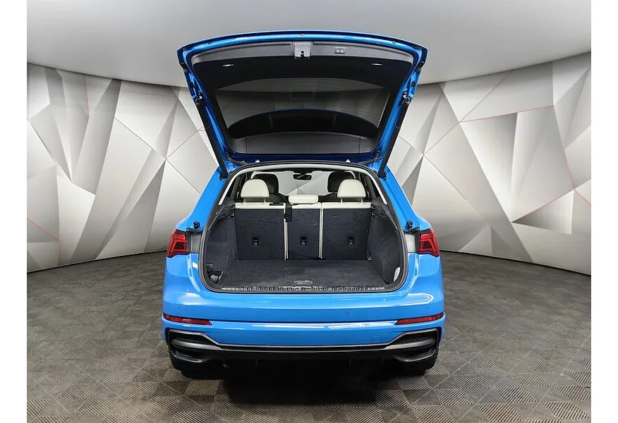 Audi Q3 2.0 45 TFSI S-tronic quattro (220 л.с.) Fashion Dynamic Edition Синий в АВИЛОН. Слайд №12