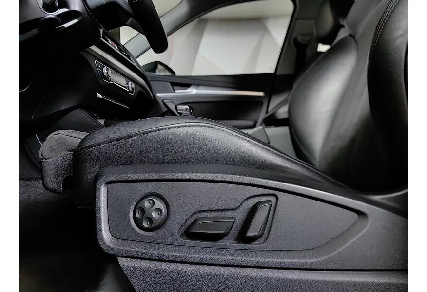 Audi Q5 2.0 TFSI S tronic quattro (249 л.с.) Sport Черный в АВИЛОН. Слайд №22