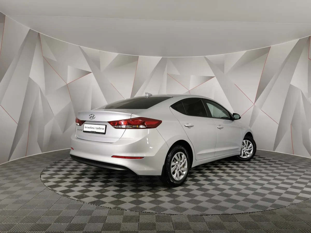 Hyundai Elantra 1.6 AT (128 л.с.) Aсtive (CA4) Серебристый в АВИЛОН. Слайд №2